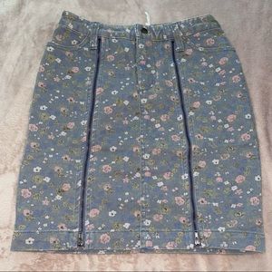 Kimchi blue floral skirt size 2